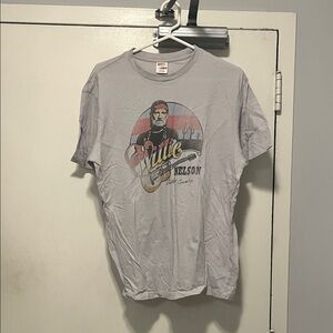 Vintage Graphic Tee in Light Gray